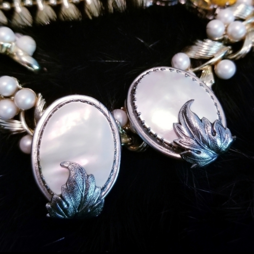 Rare Vintage Signed Whiting & Davis Mother of Pearl Oval Ornate Silver Earrin… - Picture 15 of 15